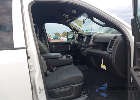 2024 Ram 2500 Tradesman 4X4 8' Box z USA, uszkodzony, nr VIN 3C6UR5HJ2RG417928